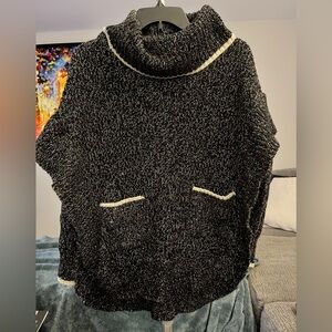 Boutique Black & White Women's Sweater